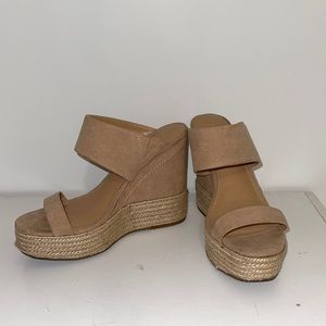 Wedge sandal slip on